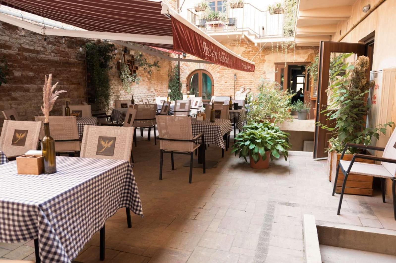 Apart Yaroslava Osmomysla 9 Square - City Center Λβιβ Εξωτερικό φωτογραφία